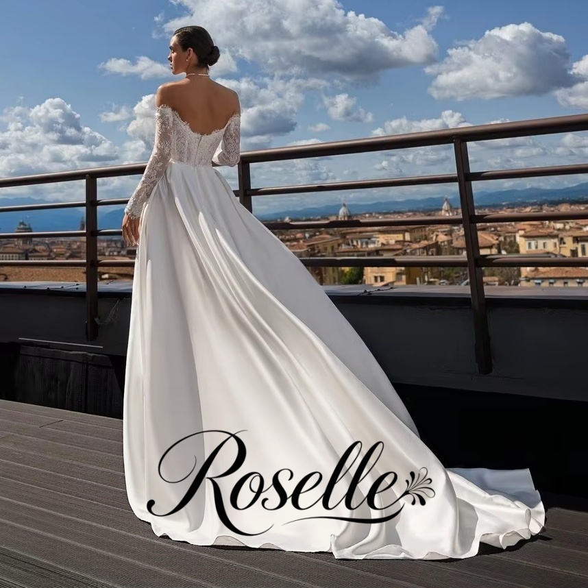 Wedding Qw - ชุดแต่งงาน ROSELLE ทรงเอไลน์ลูกไม้สุดหรู พร้อมดีไซน์ผ่าข้างสูง คอรูปหัวใจ แบบเปิดไหล่